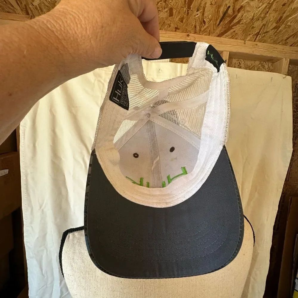 Huk White Performance Mesh Cap - Picture 3 of 4